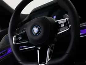 BMW 7-Serie (2024) thumbnail 24