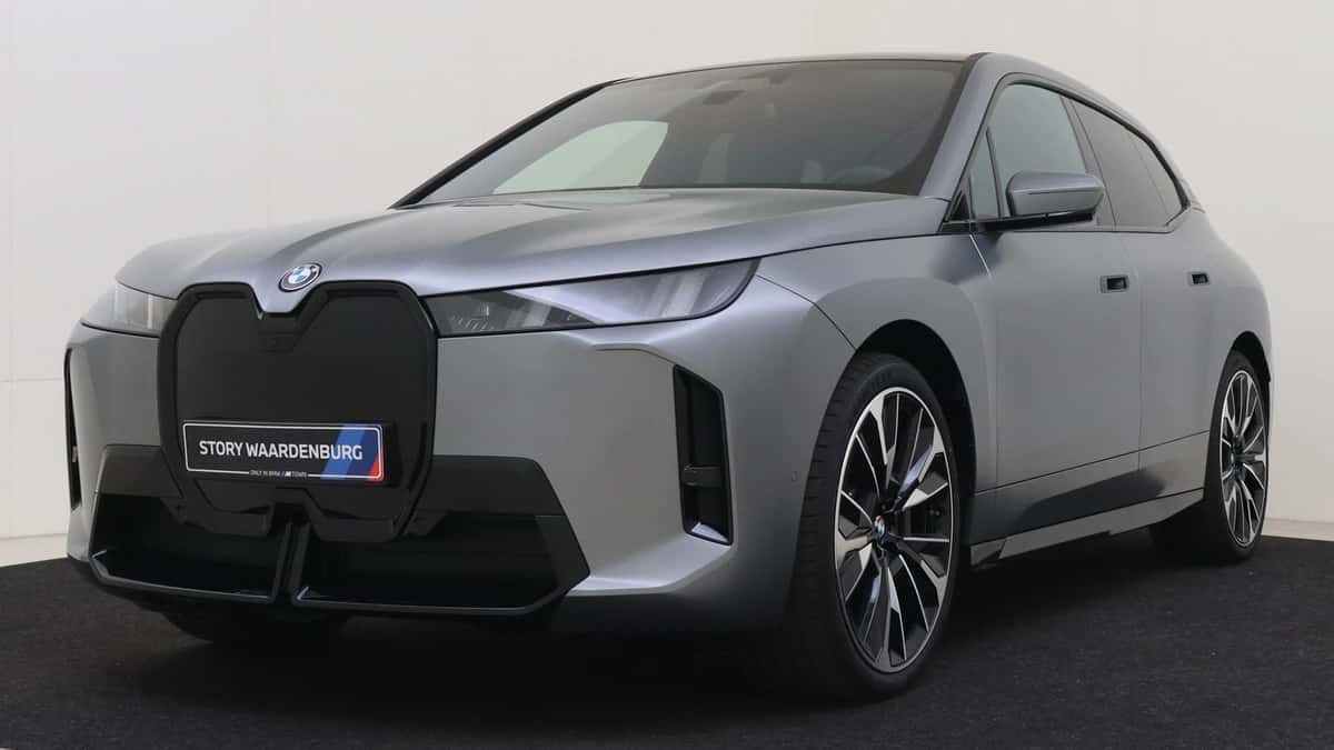 BMW iX (2026) — foto 1