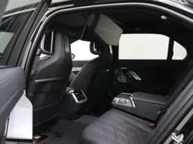 BMW i7 (2026) thumbnail 25