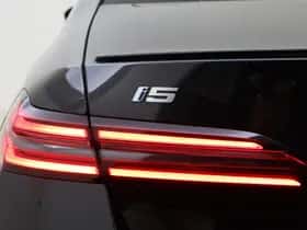 BMW i5 (2024) thumbnail 63