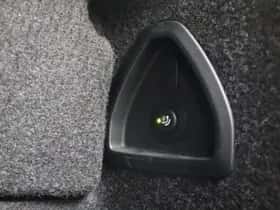 BMW i5 (2024) thumbnail 84