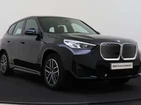 BMW iX1 (2025) thumbnail 13