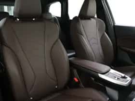 BMW iX1 (2025) thumbnail 16