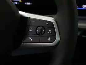 BMW iX2 (2026) thumbnail 26