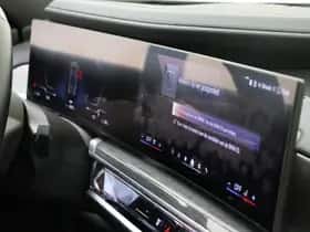 BMW i7 (2024) thumbnail 18
