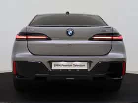 BMW i7 (2024) thumbnail 5