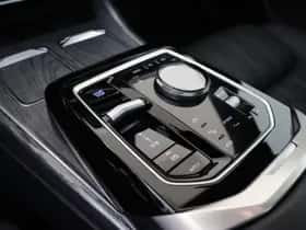 BMW i7 (2024) thumbnail 45
