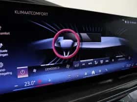 BMW i7 (2024) thumbnail 69