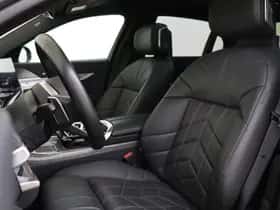 BMW i7 (2024) thumbnail 8