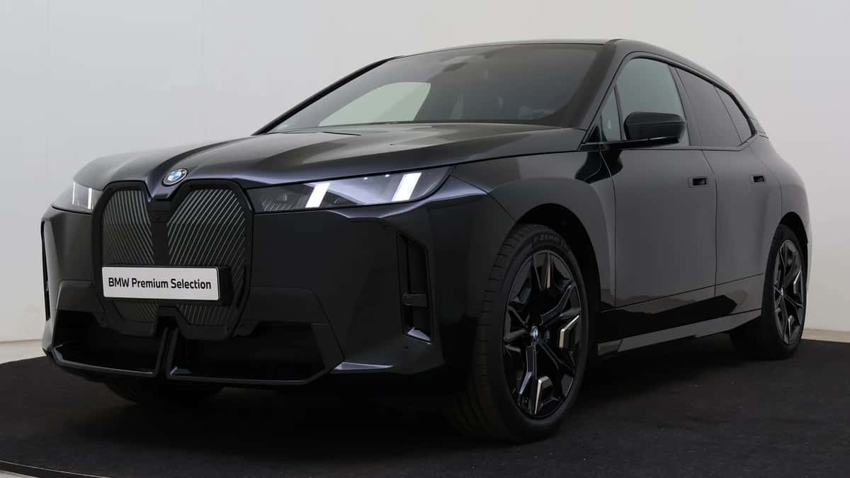 BMW iX (2025) — foto 1