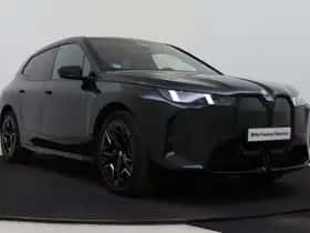 BMW iX (2025) thumbnail 13