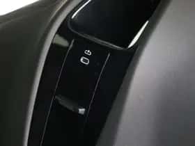 BMW iX (2025) thumbnail 23