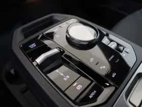 BMW iX (2025) thumbnail 34