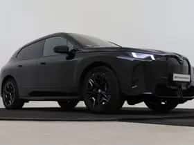 BMW iX (2025) thumbnail 10