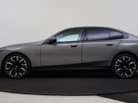 BMW i5 (2026) thumbnail 14
