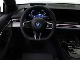 BMW i5 (2026) thumbnail 27