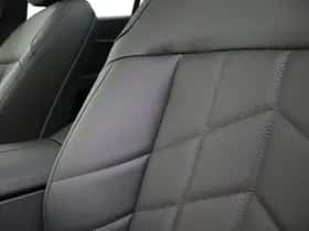 BMW i5 (2026) thumbnail 9