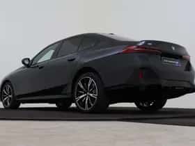 BMW i5 (2026) thumbnail 11