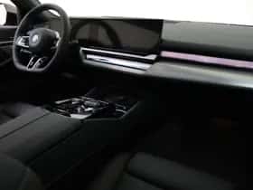 BMW i5 (2026) thumbnail 16