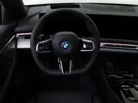 BMW i5 (2026) thumbnail 25