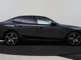 BMW i5 (2026) thumbnail 7