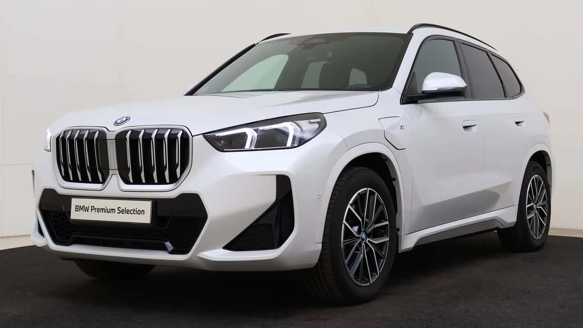BMW X1 (2024) — foto 1