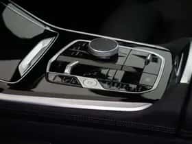 BMW X5 (2025) thumbnail 6
