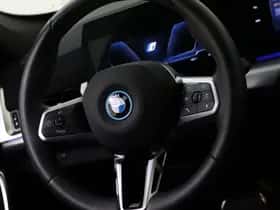 BMW iX1 (2025) thumbnail 24
