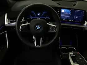 BMW iX1 (2025) thumbnail 25