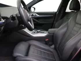 BMW i4 (2024) thumbnail 12