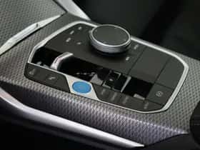 BMW i4 (2024) thumbnail 6