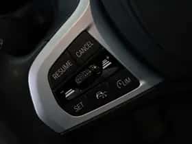 BMW i4 (2024) thumbnail 9