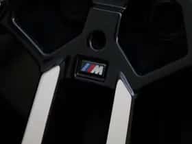 BMW 8-Serie (2024) thumbnail 86