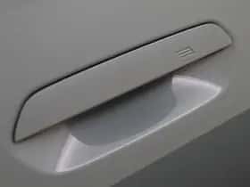BMW 4-Serie (2022) thumbnail 79
