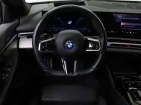 BMW i5 (2025) thumbnail 28
