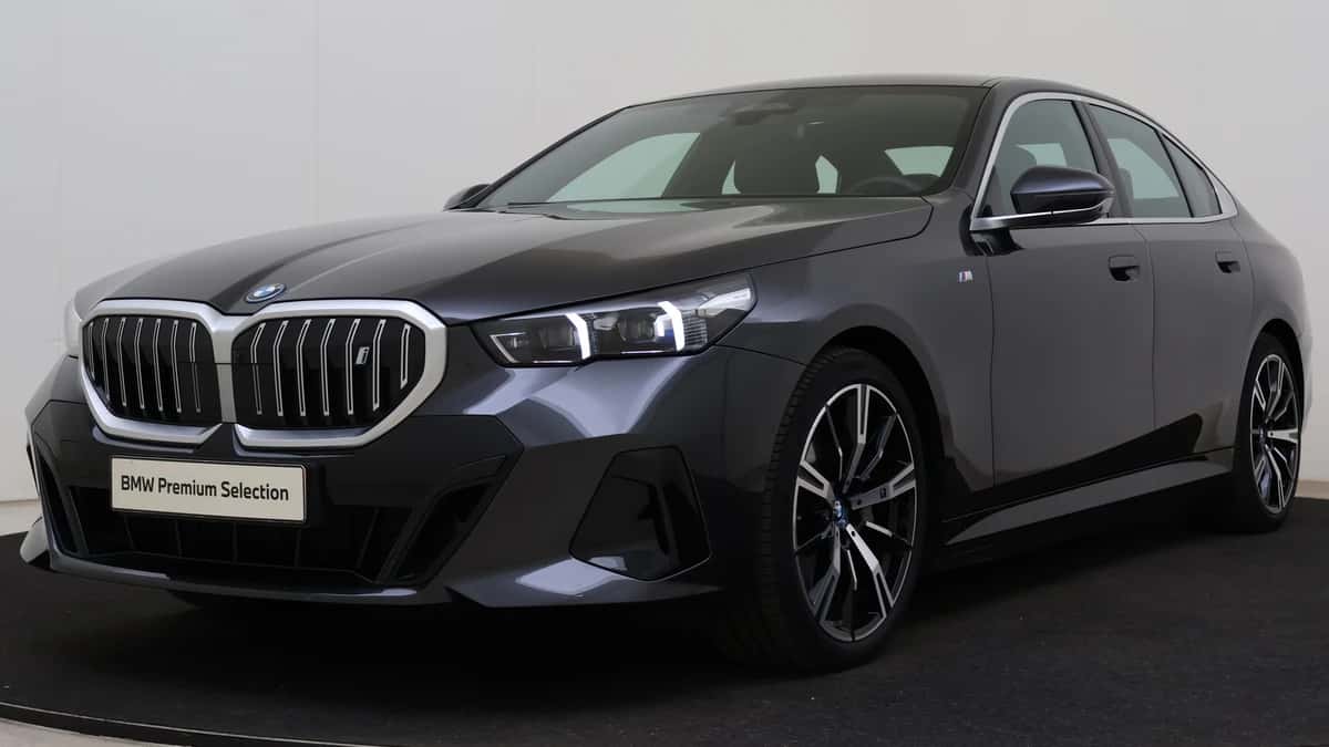 BMW i5 (2025) — foto 1