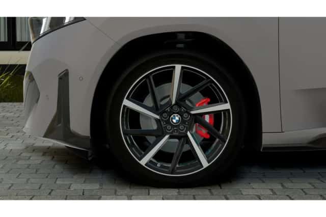 BMW iX3 (2026) thumbnail 6