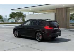 BMW iX1 (2026) thumbnail 2