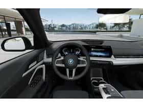 BMW iX1 (2026) thumbnail 7