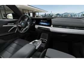 BMW iX1 (2026) thumbnail 8