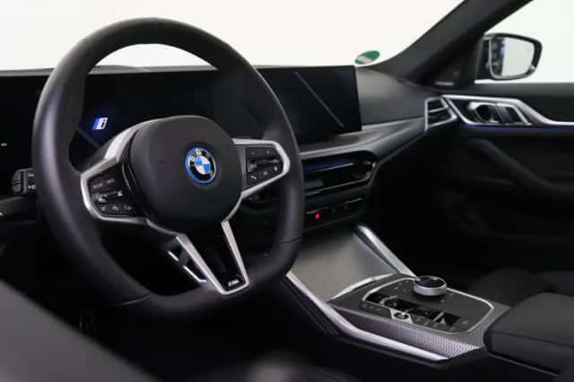 BMW i4 (2025) thumbnail 3