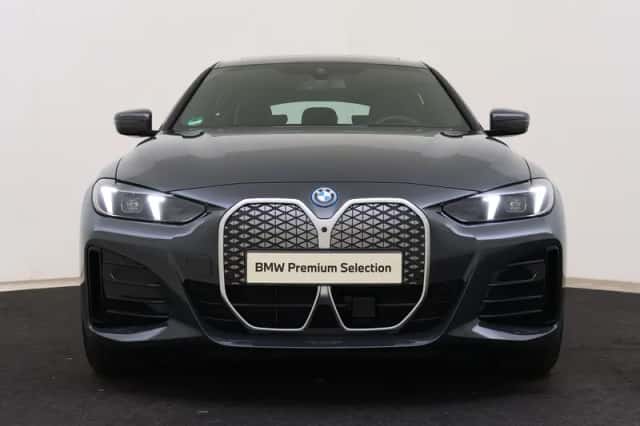 BMW i4 (2025) thumbnail 4