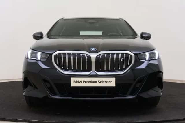 BMW i5 (2025) thumbnail 4