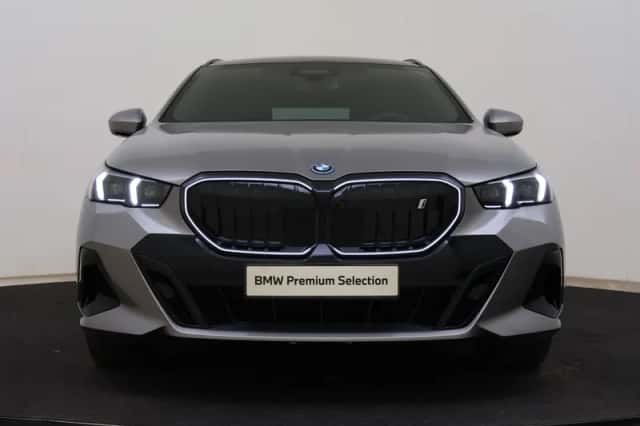BMW i5 (2026) thumbnail 4