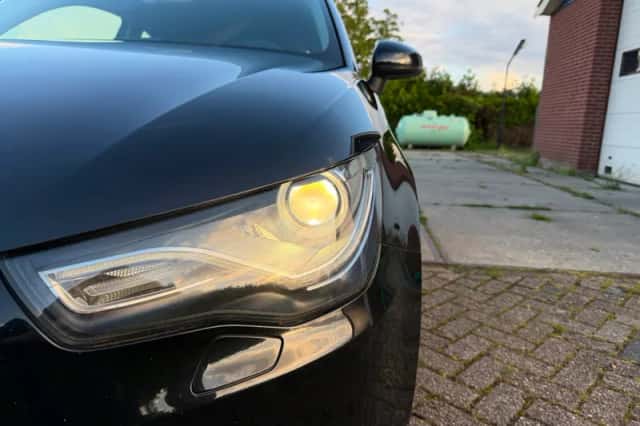 Audi A1 (2010) thumbnail 6