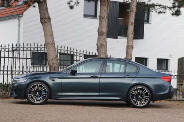 BMW 5-Serie (2020) thumbnail 2