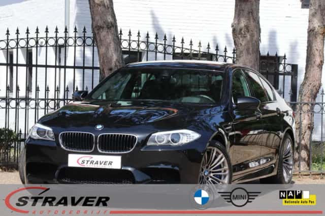 BMW 5-Serie (2013) thumbnail 1