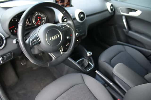 Audi A1 (2013) thumbnail 4
