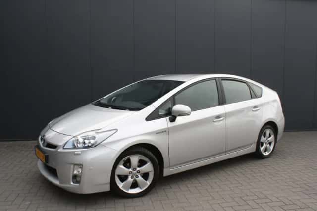 Toyota Prius (2010) thumbnail 1