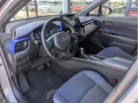 Toyota C-HR (2017) thumbnail 20